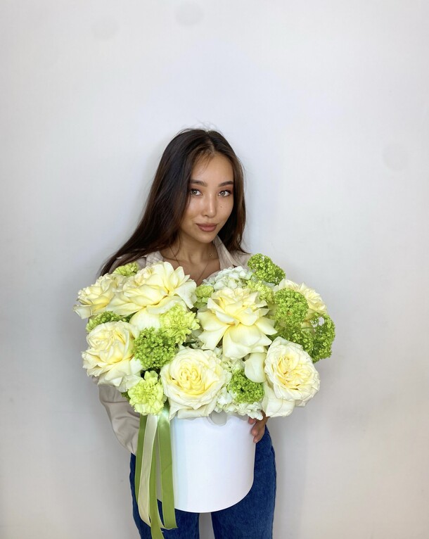 Радость дня, артикул F1234519 - 28134 рублей, доставка по городу. Flawery - доставка цветов