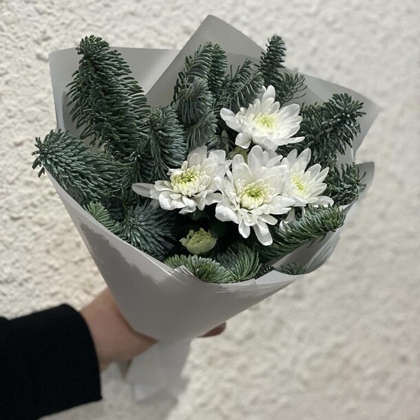 Снежинки в лесу, артикул F1236920 - 5619 рублей, доставка по городу. Flawery - доставка цветов