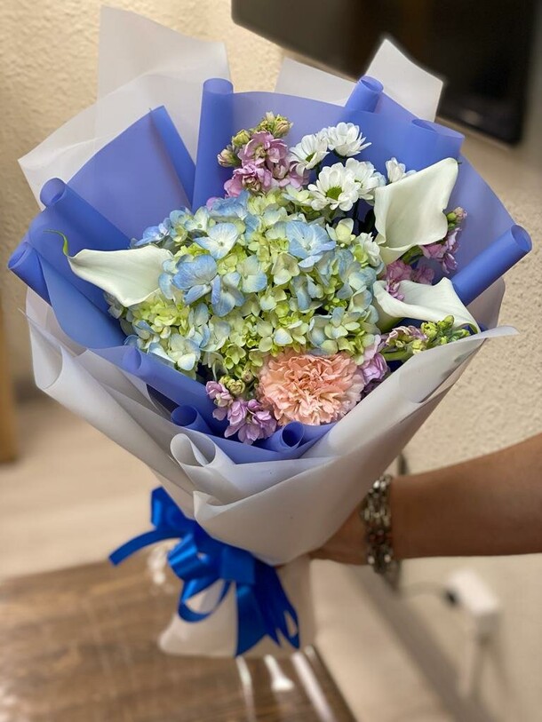 Лагуна, артикул F1242798 - 9277 рублей, доставка по городу. Flawery - доставка цветов