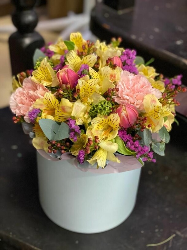 Композиция для настроения, артикул F1242807 - 14774 рублей, доставка по городу. Flawery - доставка цветов