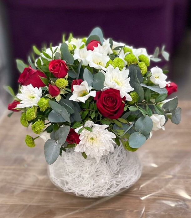 Композиция 2.0, артикул F1242819 - 13333 рублей, доставка по городу. Flawery - доставка цветов