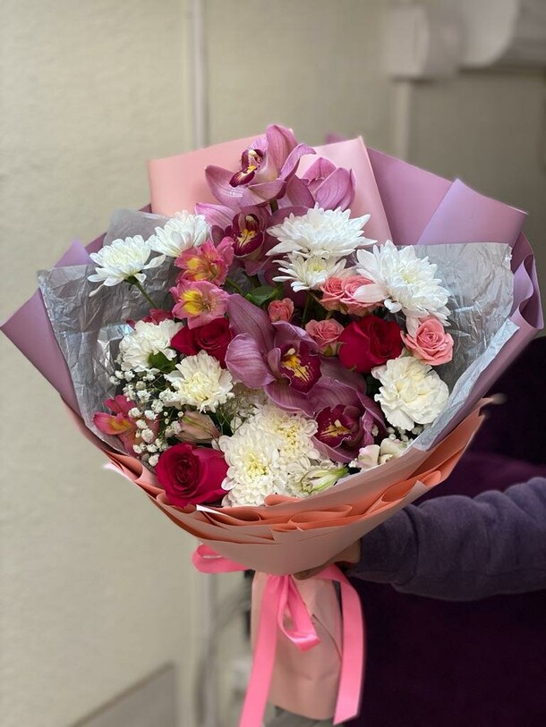 Бордо, артикул F1243084 - 9261 рублей, доставка по городу. Flawery - доставка цветов