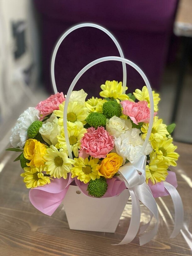 Июнь в сумочке, артикул F1243414 - 6906 рублей, доставка по городу. Flawery - доставка цветов