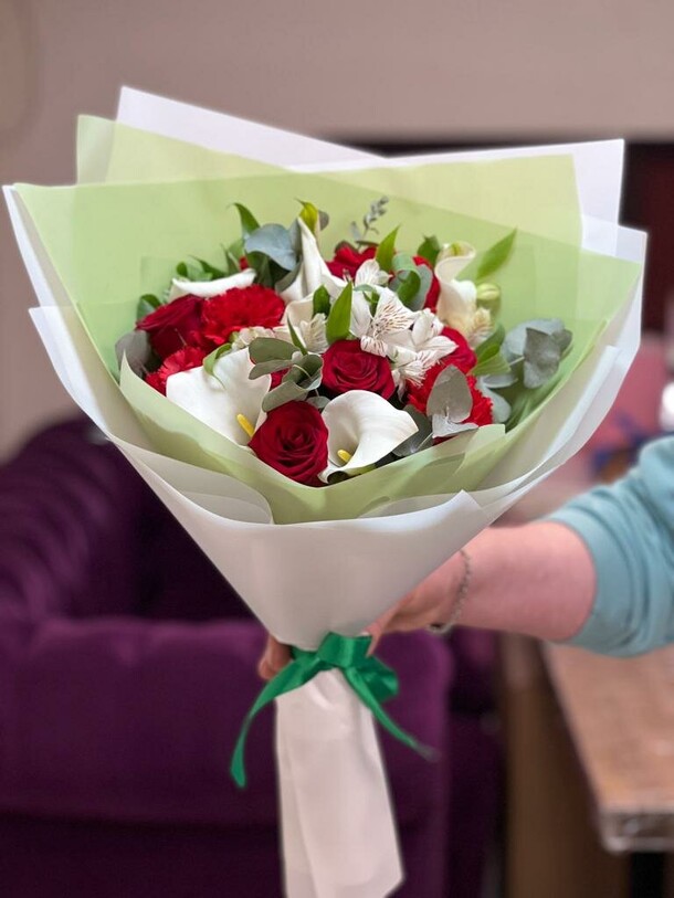 Обними меня, артикул F1243563 - 11385 рублей, доставка по городу. Flawery - доставка цветов