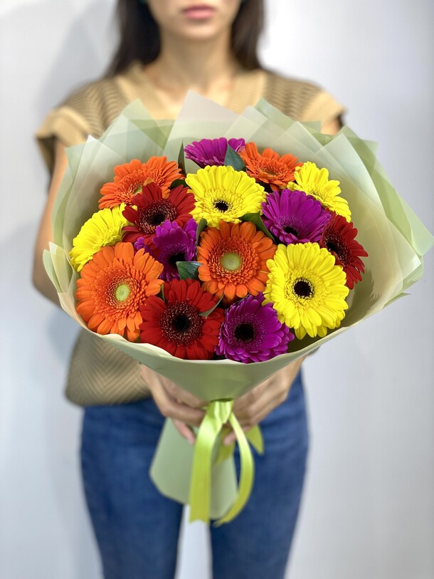 Яркая жизнь, артикул F1243892 - 7709 рублей, доставка по городу. Flawery - доставка цветов