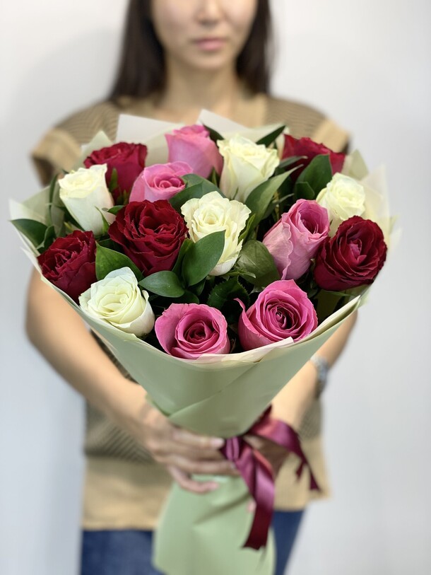 Букет "цветные грезы", артикул F1243896 - 12708 рублей, доставка по городу. Flawery - доставка цветов