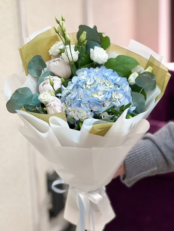 Кюрасао, артикул F1244675 - 8861 рублей, доставка по городу. Flawery - доставка цветов