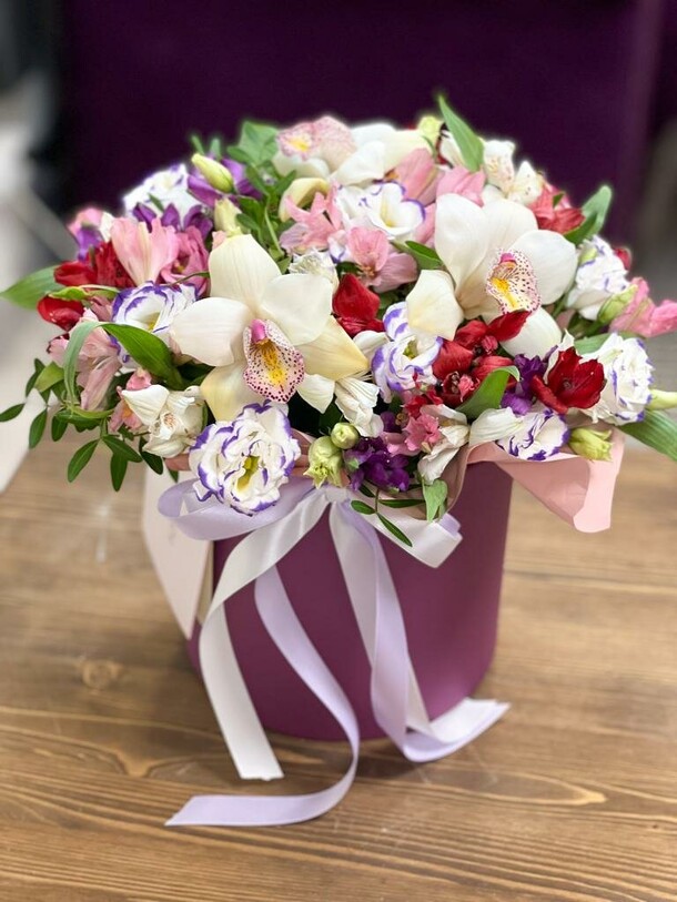 Композиция "майский день", артикул F1249889 - 15205 рублей, доставка по городу. Flawery - доставка цветов