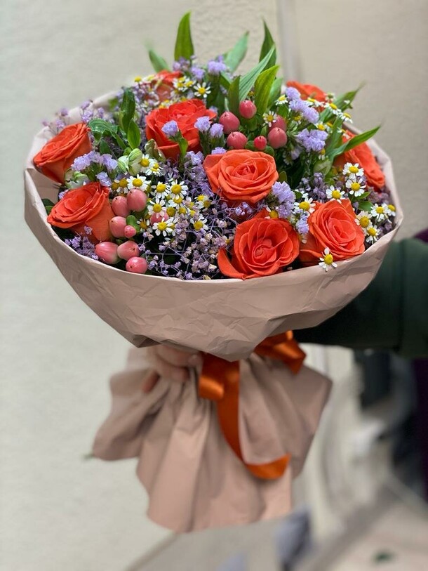 Пламенный привет, артикул F1249973 - 9987 рублей, доставка по городу. Flawery - доставка цветов