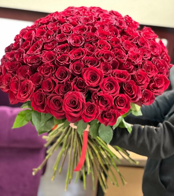 101 повод для любви, артикул F1249990 - 29189 рублей, доставка по городу. Flawery - доставка цветов