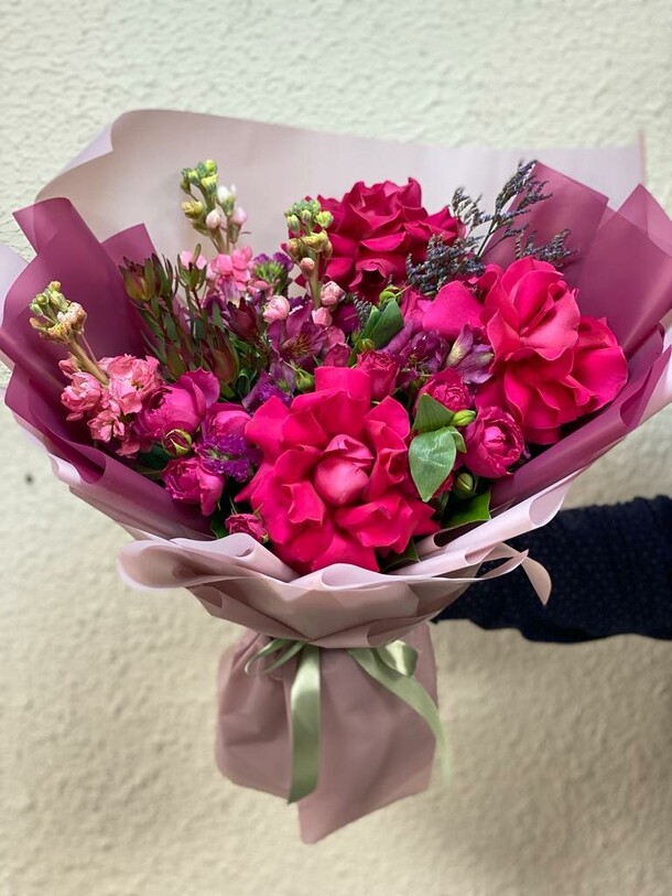 Малиновый блеск, артикул F1250666 - 10304 рублей, доставка по городу. Flawery - доставка цветов