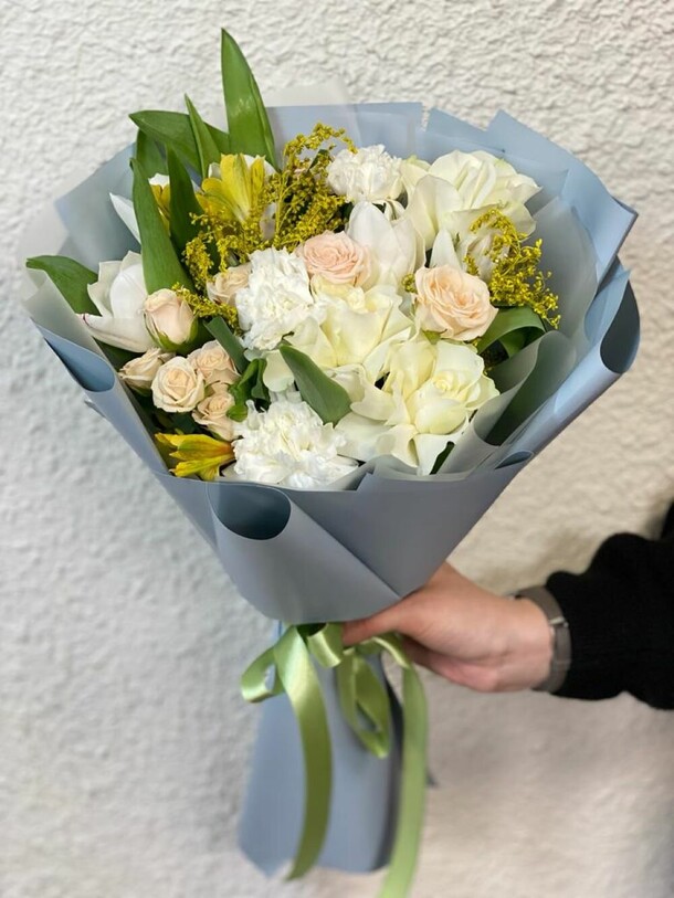 Раннее утро, артикул F1252401 - 8903 рублей, доставка по городу. Flawery - доставка цветов