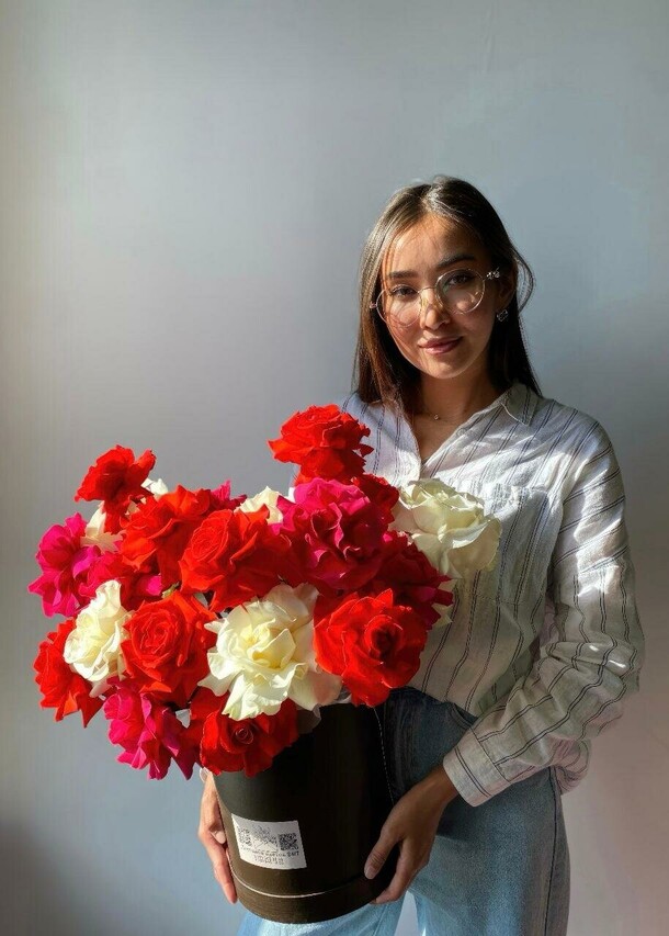 Авторская композиция №1, артикул F1269912 - 21966 рублей, доставка по городу. Flawery - доставка цветов