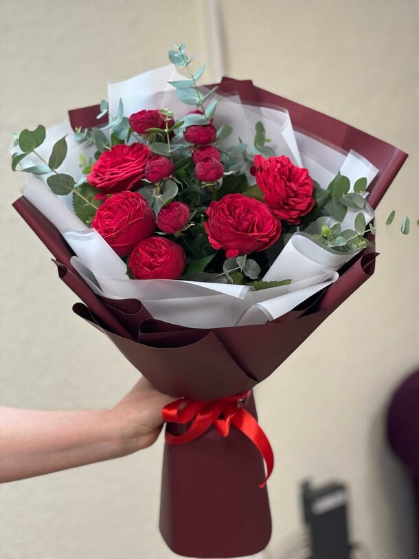 Поцелуй, артикул F1273985 - 11608 рублей, доставка по городу. Flawery - доставка цветов