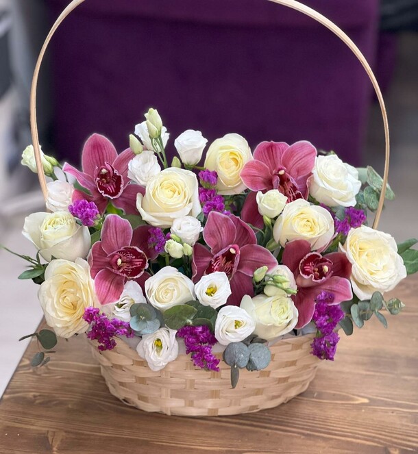 Корзинка "день орхидеи", артикул F1274001 - 21627 рублей, доставка по городу. Flawery - доставка цветов