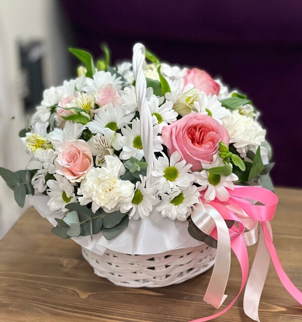 Джени, артикул F1274030 - 15205 рублей, доставка по городу. Flawery - доставка цветов