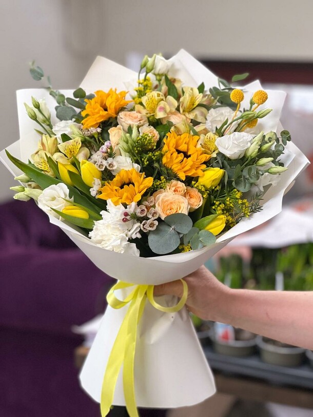 Июль, артикул F1274197 - 22662 рублей, доставка по городу. Flawery - доставка цветов