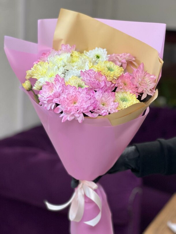 Микс хризантем, артикул F1274243 - 5334 рублей, доставка по городу. Flawery - доставка цветов