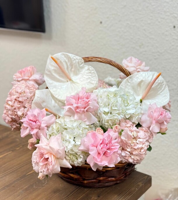 Корзина "полна нежности", артикул F1274254 - 28145 рублей, доставка по городу. Flawery - доставка цветов