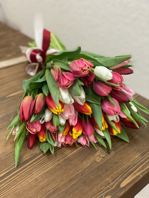 Микс тюльпан, артикул F1274345 - 20464 рублей, доставка по городу. Flawery - доставка цветов