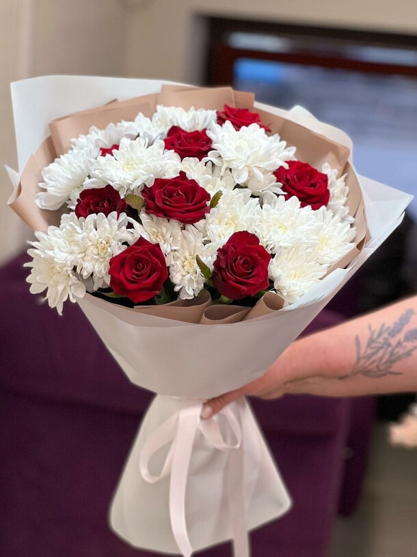 Соната, артикул F1274465 - 13693 рублей, доставка по городу. Flawery - доставка цветов