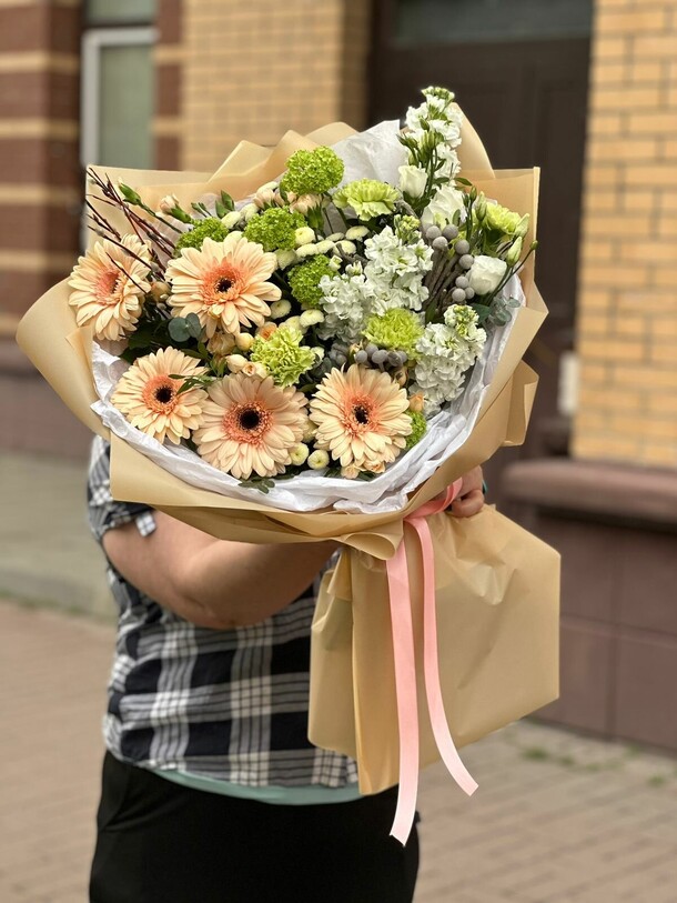 Pear & peach, артикул F1277792 - 27926 рублей, доставка по городу. Flawery - доставка цветов