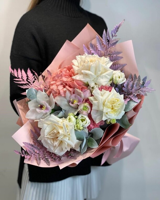 Тиролль, артикул F1278030 - 24042 рублей, доставка по городу. Flawery - доставка цветов