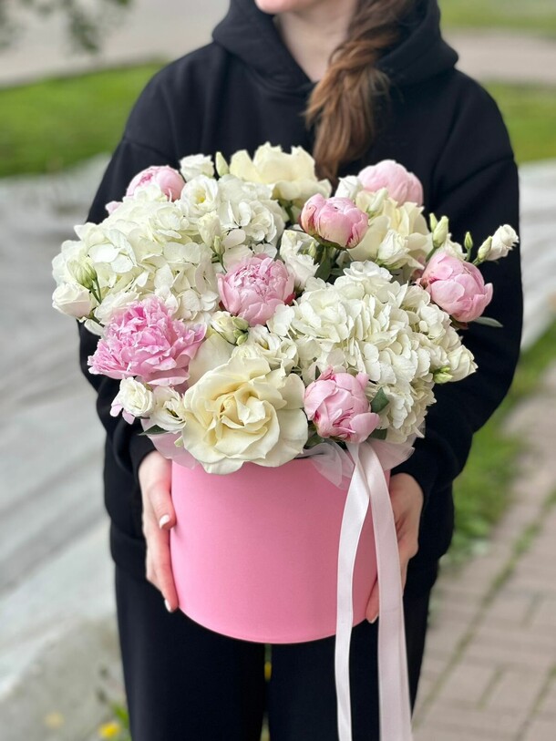 Композиция "милениум", артикул F1286626 - 30947 рублей, доставка по городу. Flawery - доставка цветов