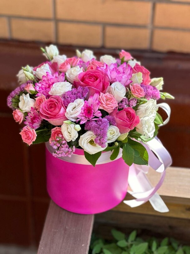 Фуксия, артикул F1286680 - 17850 рублей, доставка по городу. Flawery - доставка цветов