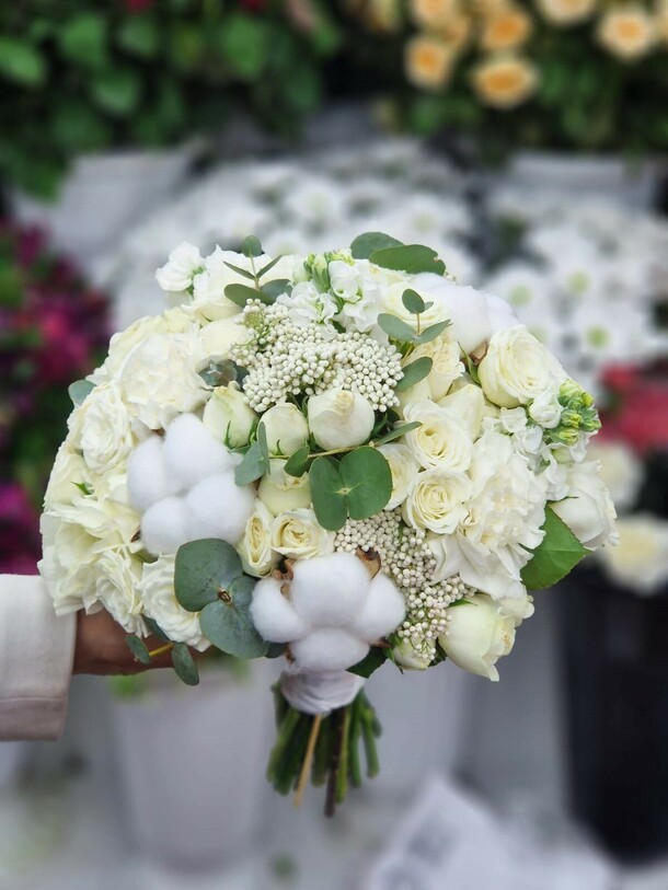 Белоснежка, артикул F1286921 - 11200 рублей, доставка по городу. Flawery - доставка цветов