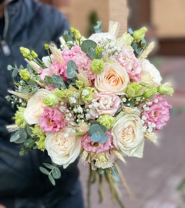 Нежность, артикул F1286973 - 8745 рублей, доставка по городу. Flawery - доставка цветов