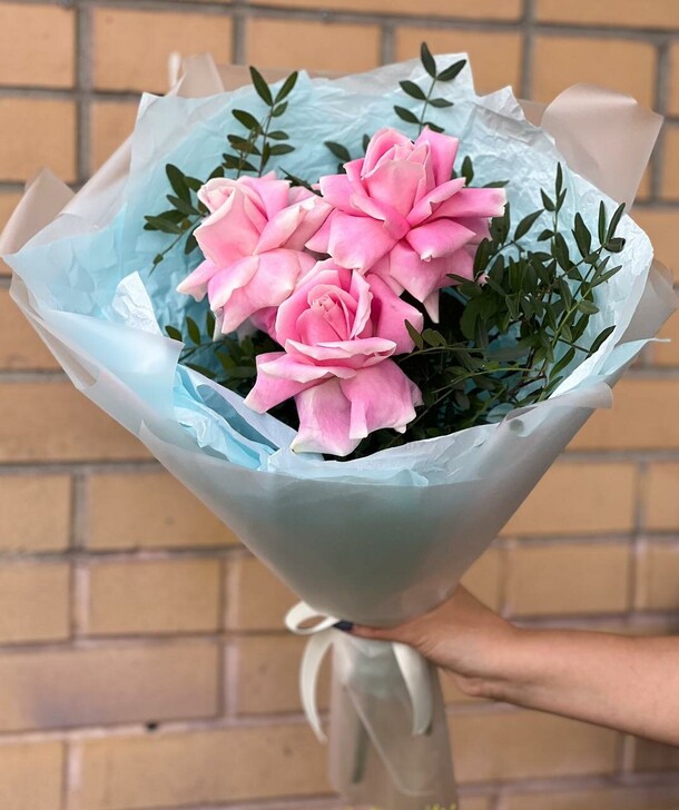 Букет французских роз, артикул F1293547 - 7030 рублей, доставка по городу. Flawery - доставка цветов