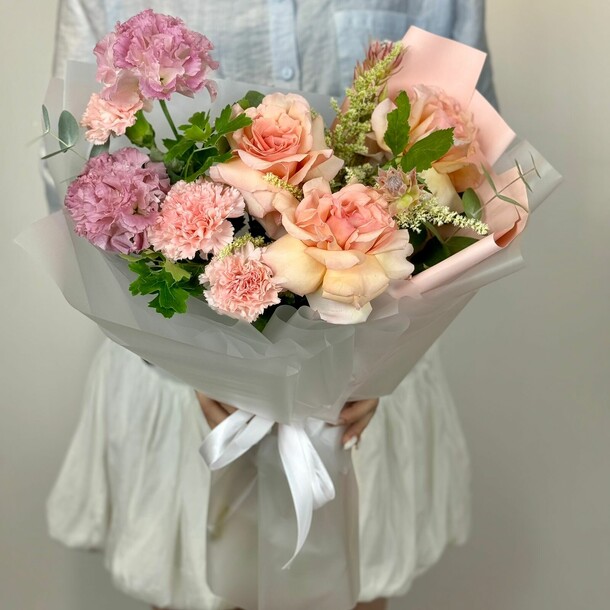 "нежный аромат", артикул F1308465 - 10478 рублей, доставка по городу. Flawery - доставка цветов