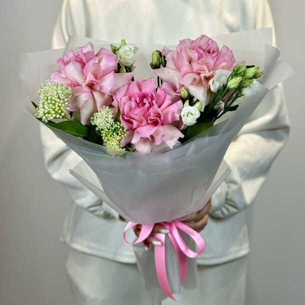 Люмьер, артикул F1314512 - 8153 рублей, доставка по городу. Flawery - доставка цветов