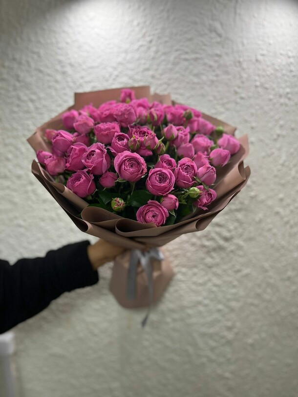 Иностранка, артикул F1318016 - 18692 рублей, доставка по городу. Flawery - доставка цветов