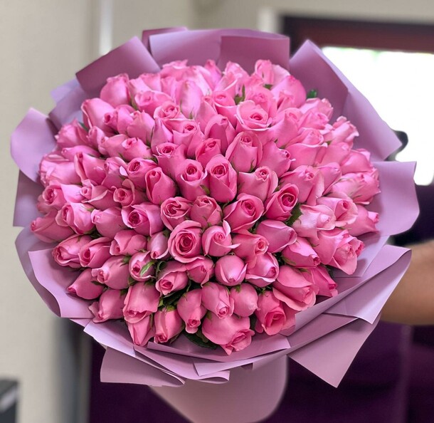 101 розовая роза, артикул F1318096 - 39614 рублей, доставка по городу. Flawery - доставка цветов