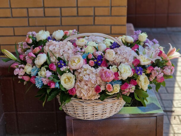 Слияние красок, артикул F1320298 - 131244 рублей, доставка по городу. Flawery - доставка цветов