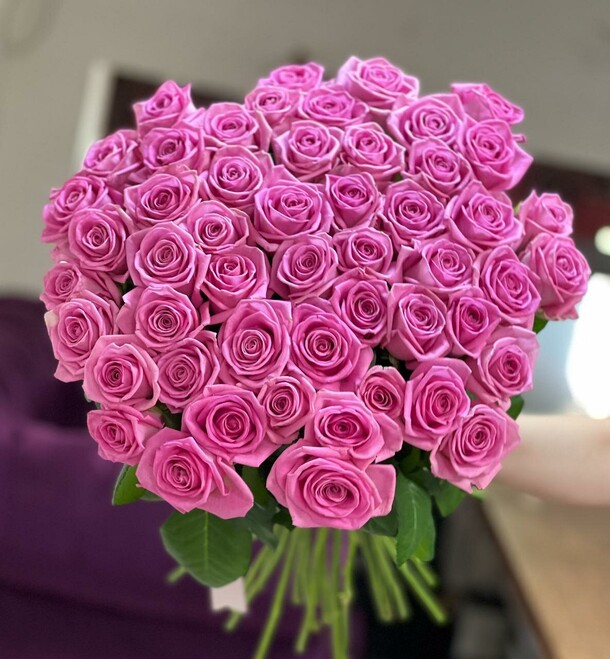 51 розовая роза, артикул F1320387 - 17117 рублей, доставка по городу. Flawery - доставка цветов