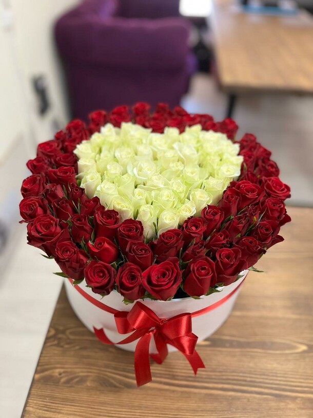 Композиция "с любовью", артикул F1331088 - 44213 рублей, доставка по городу. Flawery - доставка цветов