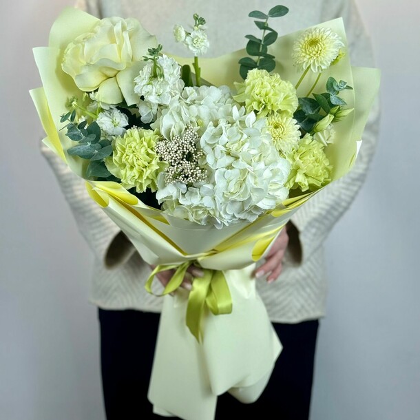 Букет "лимонный щербет", артикул F1331368 - 10610 рублей, доставка по городу. Flawery - доставка цветов