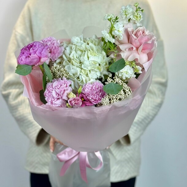 Букет "аристократка", артикул F1332842 - 9409 рублей, доставка по городу. Flawery - доставка цветов