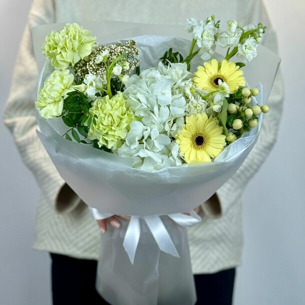 Букет "дамский угодник", артикул F1332871 - 9667 рублей, доставка по городу. Flawery - доставка цветов