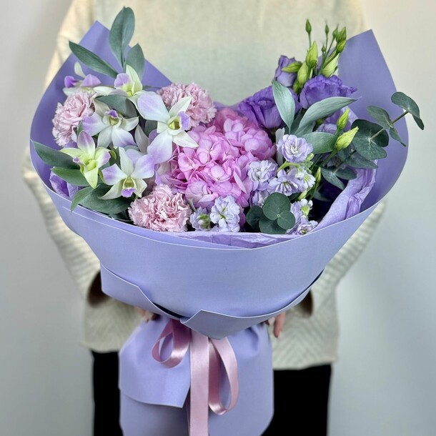 Букет "богиня цветов", артикул F1332881 - 13912 рублей, доставка по городу. Flawery - доставка цветов