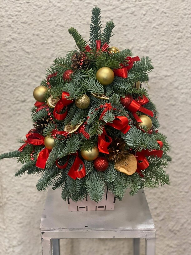 Новогодняя елка, артикул F1348370 - 12478 рублей, доставка по городу. Flawery - доставка цветов