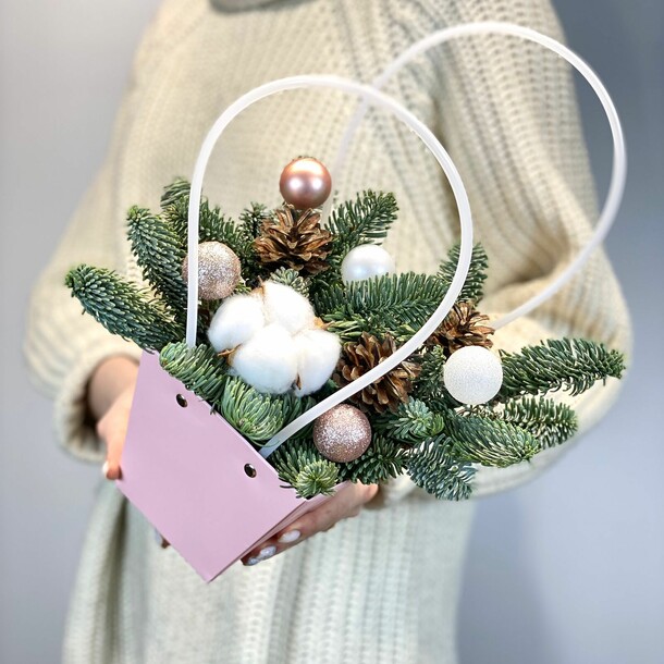 Композиция "свежесть", артикул F1349247 - 10379 рублей, доставка по городу. Flawery - доставка цветов