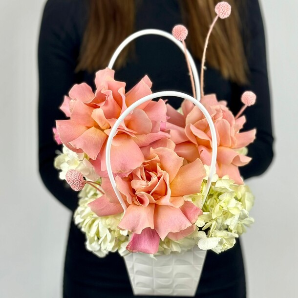 Композиция "фантазия", артикул F1372292 - 6041 рублей, доставка по городу. Flawery - доставка цветов