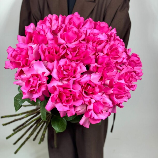 21 французских роз, артикул F1433993 - 7623 рублей, доставка по городу. Flawery - доставка цветов