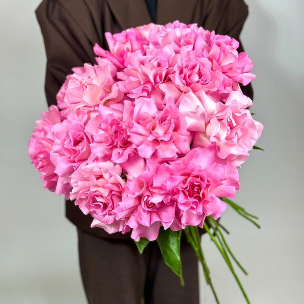 17 розовых французских роз, артикул F1434207 - 6655 рублей, доставка по городу. Flawery - доставка цветов