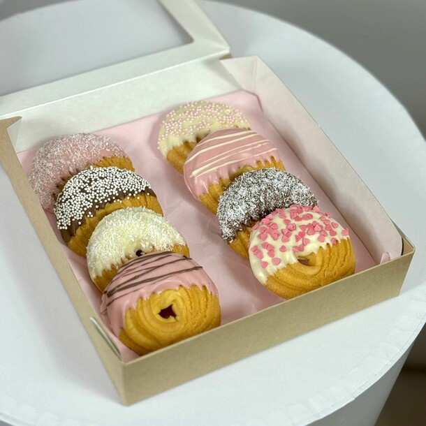 Печеньки в глазури, артикул F1454588 - 3600 рублей, доставка по городу. Flawery - доставка цветов