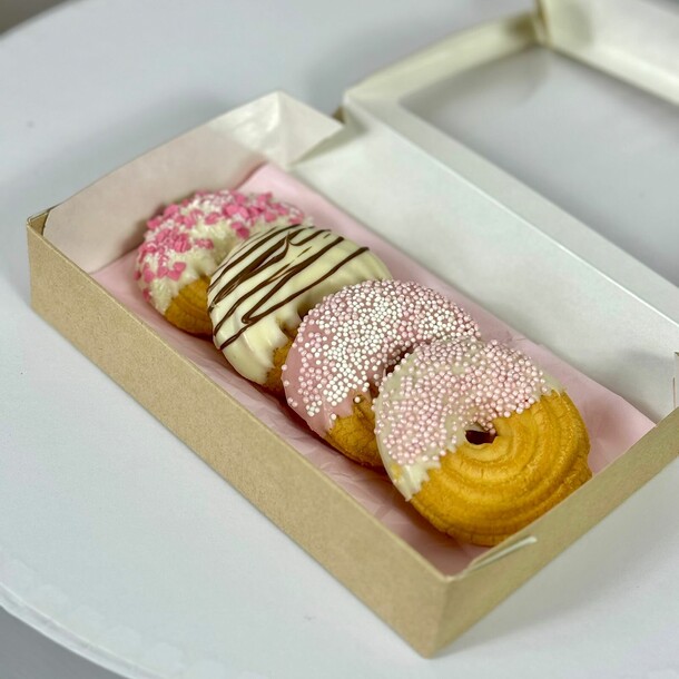 Печенье в глазури, артикул F1454596 - 3100 рублей, доставка по городу. Flawery - доставка цветов